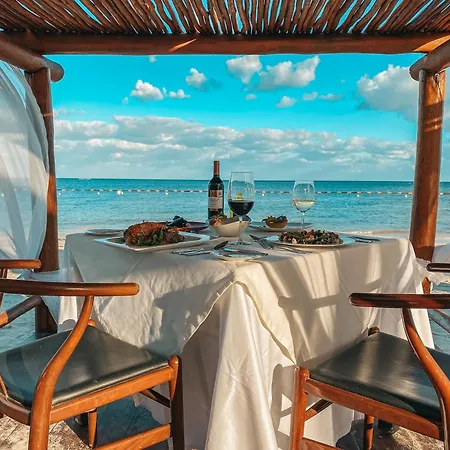 Margaritaville Island Reserve Riviera Cancun - A Karisma All-Inclusive Experience For All (Adults Only)