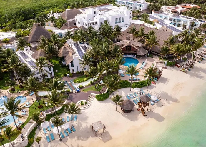 Resort Margaritaville Island Reserve Riviera Cancun - A Karisma Experience For (adults Only) 5*